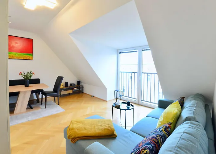 Modern Attic Flat With 2 Bedrooms Appartement *