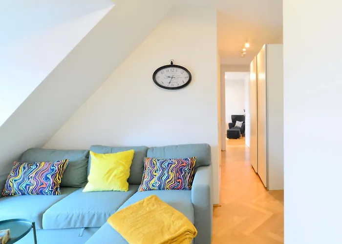 Modern Attic Flat With 2 Bedrooms * Wenen