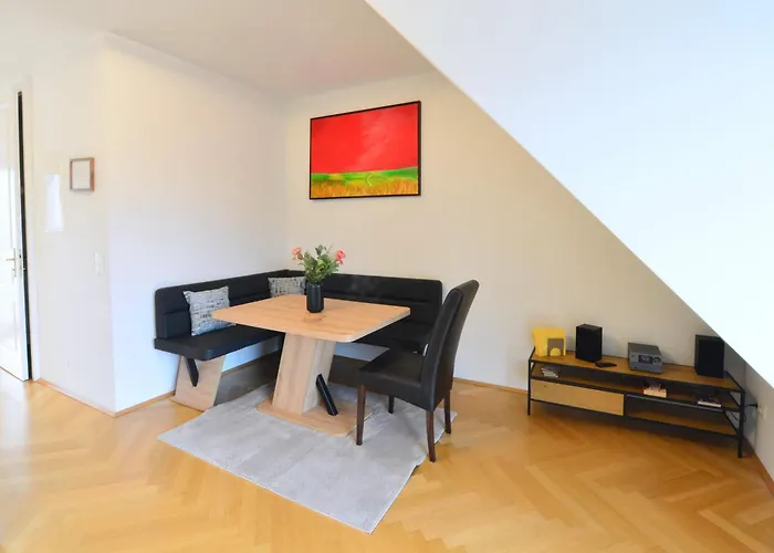 Appartement Modern Attic Flat With 2 Bedrooms
