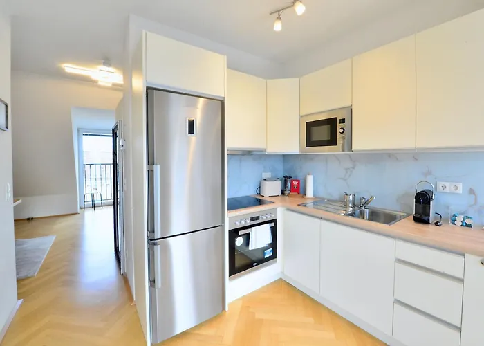 Modern Attic Flat With 2 Bedrooms * Wenen